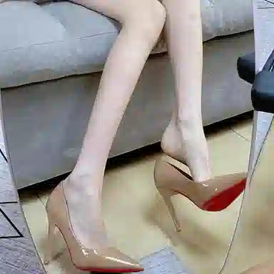 medd Classic Red Sole Heel