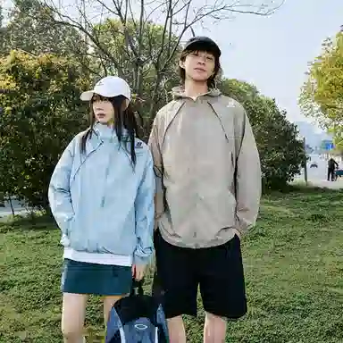 普鲁士多特蒙德 户外城市机能风队徽字母印花活叶裁剪解构拼接宽松百搭 透气伪装掩护防紫外线凉感防晒防晒服 男女同款
