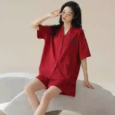 细舍 舒适纯色翻领短袖上衣家居服三分裤睡衣套装 女款 红色
