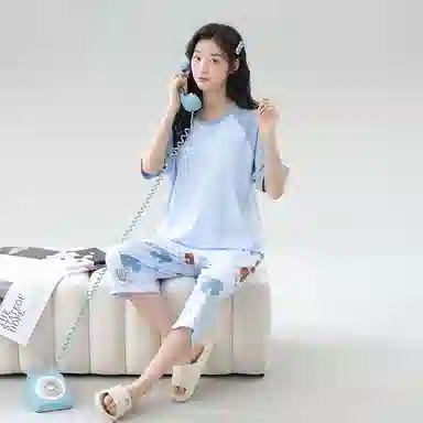 细舍 带胸垫休闲短袖七分裤韩版可外穿家居服睡衣套装 女款 浅蓝色