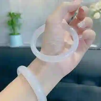 吉瑶 新中式 白月光 一步一响 国潮风古风清冷感 马达加斯加透亮玉镯 小清新 高品质 民族风 温柔精美 中式高级 水晶 手镯 女款