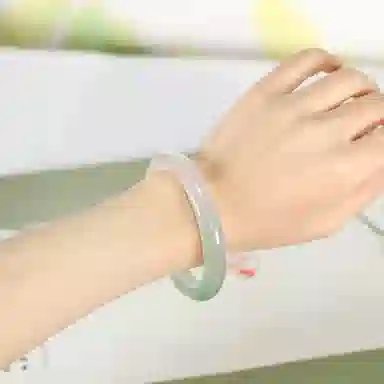 吉瑶 新中式 国风国潮  青山远黛 小众 简约  温文尔雅 气质温婉  民族风 玉髓 玉石手镯 女款