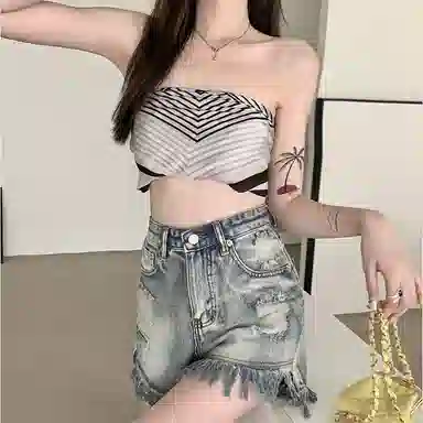 邓大喵 复古水洗做旧毛边宽松高腰牛仔短裤 女款