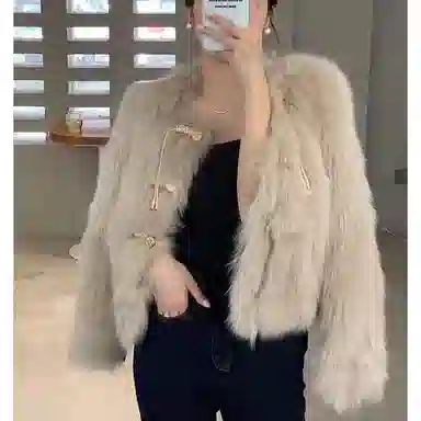 邓大喵 仿狐狸毛外套女短款秋冬韩版百搭吊坠厚上衣穿搭皮草 女款