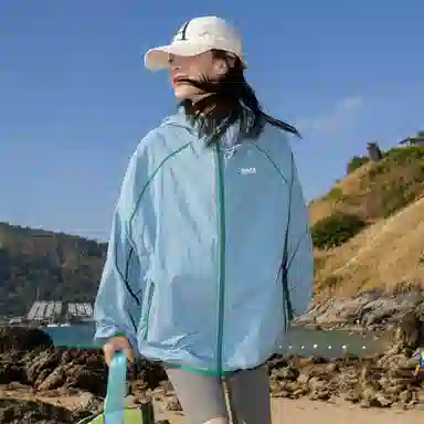 FAIRWHALE UPF100+logo