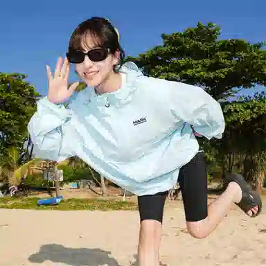 FAIRWHALE UPF100+logo