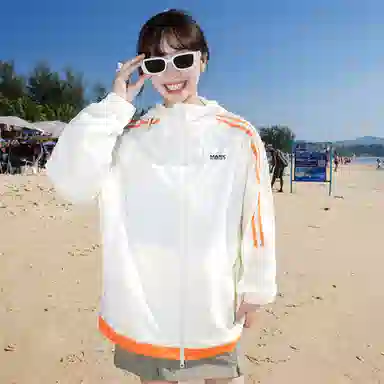 FAIRWHALE UPF100+logo