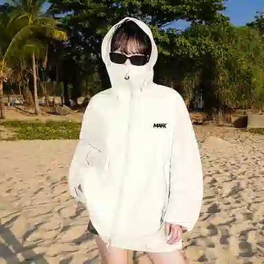 FAIRWHALE UPF100+logo