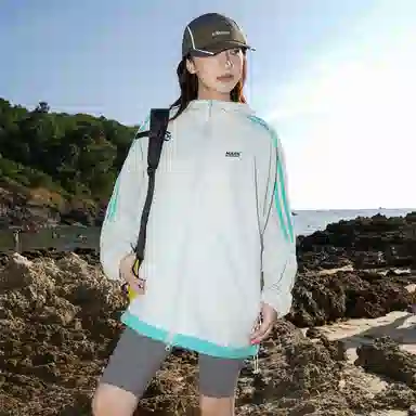 FAIRWHALE UPF100+logo