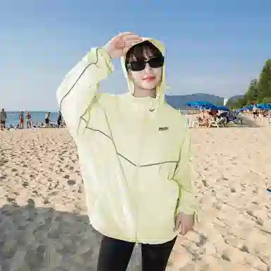 FAIRWHALE UPF100+logo