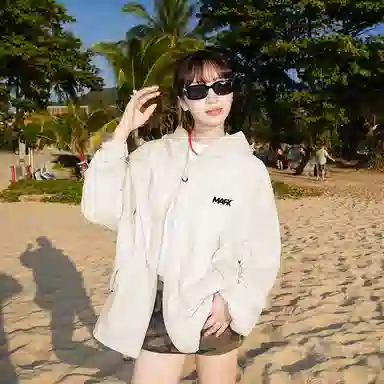 FAIRWHALE UPF100+logo