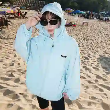 FAIRWHALE UPF100+logo