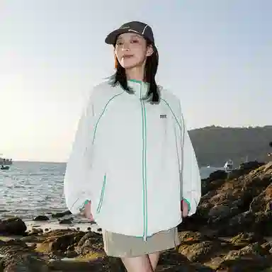 FAIRWHALE UPF100+logo