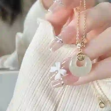 泡泡贝 福字如意平安扣平安锁新中式国潮设计感轻奢风气质锁骨链高级 琉璃 玉石项链 女款