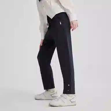 Hush Puppies SS25 Logo