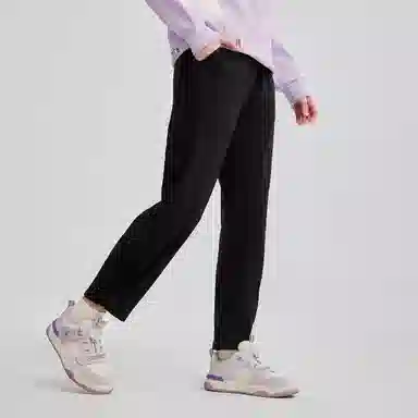 Hush Puppies SS25 Logo