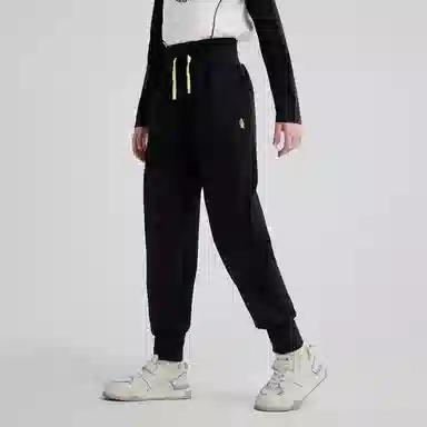 Hush Puppies SS25 Logo