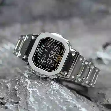 CASIO DW-5600E-1