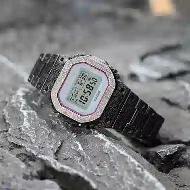 CASIO DW-5600SC-4