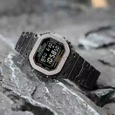 CASIO DW-5600E-1