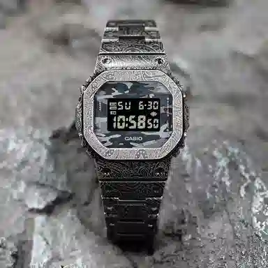 Casio DW-5600CA-8