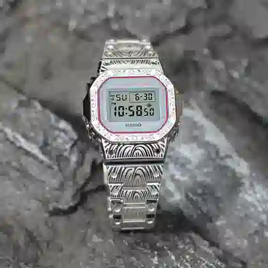 CASIO DW-5600SC-4