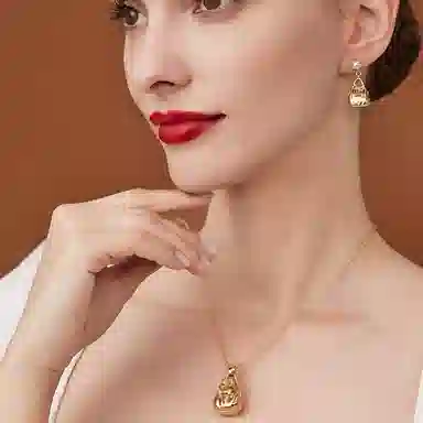 CHARFEN CHIC