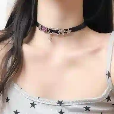 DVNRR choker y2k