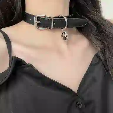 DVNRR choker y2k