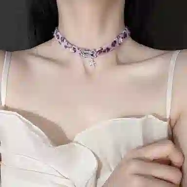 DVNRR choker y2k