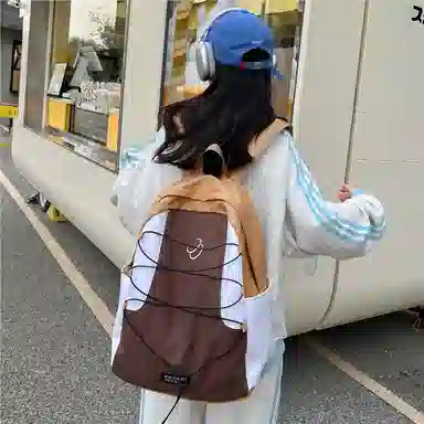 蔻蒂熊 书包百搭女小清新高颜值大容量个性设计拼色 涤纶 双肩包 常规 青少年 黑色/绿色/蓝色/棕色