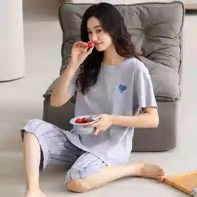 莫代尔 时尚亲肤气质百搭圆领套头舒适宽松柔软透气短袖七分裤可外穿夏季睡衣套装 女款 浅紫色