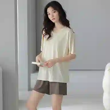 莫代尔 舒适高级感清新休闲带杯垫防凸点简约柔软透气家居服睡衣套装 女款 杏色