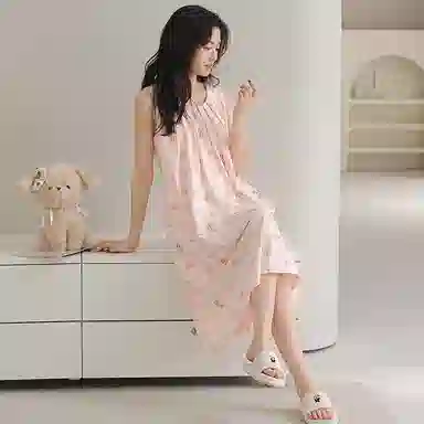 莫代尔 百搭圆领休闲简约舒适柔软亲肤甜美带胸垫防凸点无袖睡裙 女款 粉色