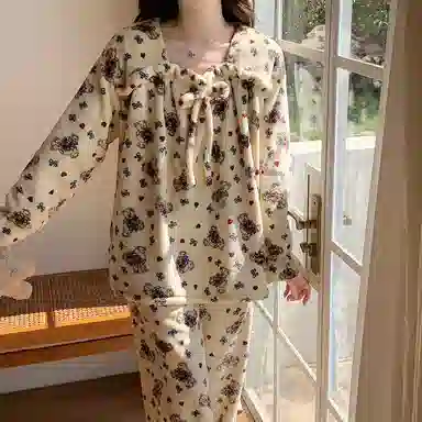 莫代尔 韩版卡通亲肤舒适保暖蓄热储温时尚甜美长袖长裤睡衣套装 女款 杏色