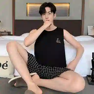 莫代尔 轻熟风气质时尚个性圆领套头舒适柔软亲肤细腻宽松休闲无束缚背心短裤可外穿家居服睡衣套装 男款