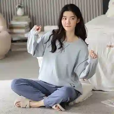 莫代尔 亲肤舒适套头圆领长袖长裤家居服简约可外穿睡衣套装 女款 浅蓝色