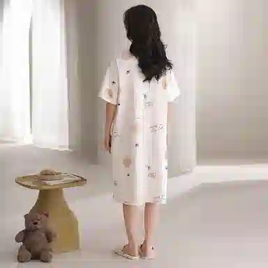 莫代尔 韩版舒适简洁圆领轻柔时尚无束缚可外穿短袖睡裙 女款 白色