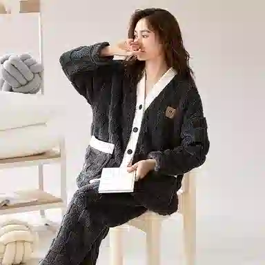 莫代尔 加厚舒软保暖亲肤开衫长袖长裤不勒腹可居家休闲可外穿睡衣套装 女款 黑色