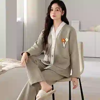 莫代尔 小清新保暖防寒透气舒适亲肤开衫长袖长裤家居服睡衣套装 女款 橄榄色