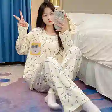 莫代尔 舒适亲肤带胸垫防凸点套头圆领长袖长裤卡通满印甜美可外穿睡衣套装 女款 杏色