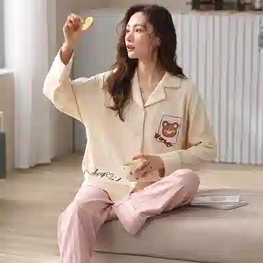 莫代尔 亲肤舒适开衫翻领长袖长裤卡通熊简约时尚家居服可外穿睡衣套装 女款 杏色