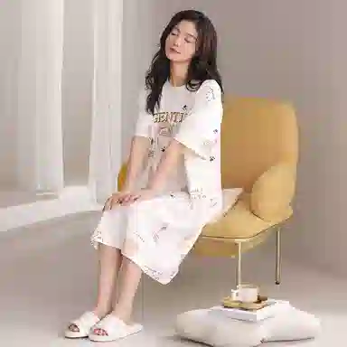 莫代尔 韩版舒适简洁圆领轻柔时尚无束缚可外穿短袖睡裙 女款 白色