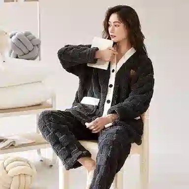 莫代尔 加厚舒软保暖亲肤开衫长袖长裤不勒腹可居家休闲可外穿睡衣套装 女款 黑色