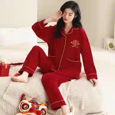 莫代尔 韩版亲肤舒适双口袋上衣休闲简约长袖长裤家居服可外穿睡衣套装 女款 猩红色