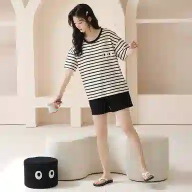 莫代尔 薄款抗菌防螨带胸垫防凸点条纹可外穿简约休闲睡衣套装 女款 杏色