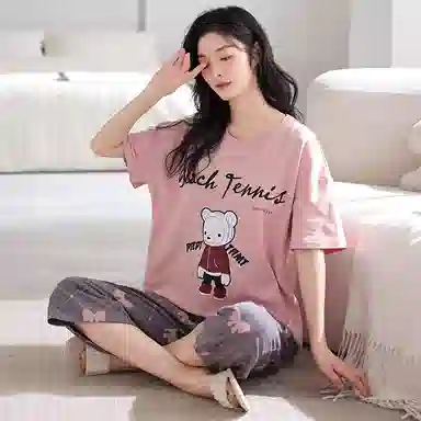 莫代尔 字母小熊印花舒适圆领上衣蝴蝶结七分裤睡衣套装 女款 粉色