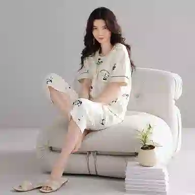 莫代尔 简约大方舒适慵懒圆领套头气质时尚亲肤百搭带胸垫短袖七分裤可外穿夏季睡衣套装 女款 米白色