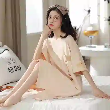 莫代尔 细腻亲肤透气舒适排汗吸湿宽松耐磨可居家休闲可外穿女士短袖睡裙 女款 杏色