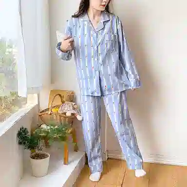 莫代尔 开衫翻领满印时尚甜美亲肤长袖长裤家居服可外穿睡衣套装 女款 浅蓝色